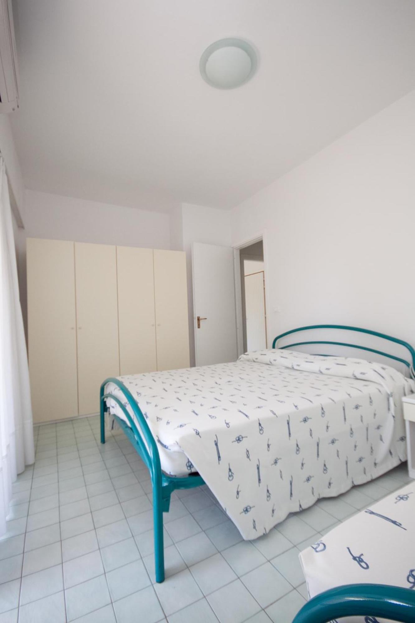 Residence Selenis Caorle Habitación foto